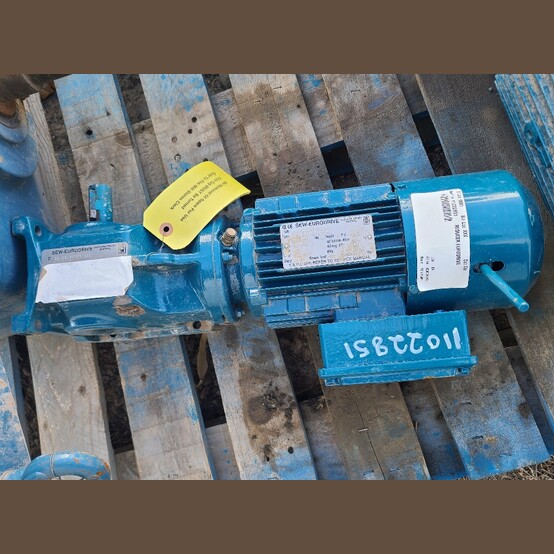 0.75 HP 1700 RPM Sew-Eurodrive #K37A, Gearmotor, 58.60:1 Ratio, 3 phase, 330/575 Volts - Image 2