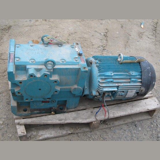 15 HP 1760 RPM Brook Crompton, Gearhead Motor, 12:5 Ratio, 3 phase, 575 Volts - Image 3