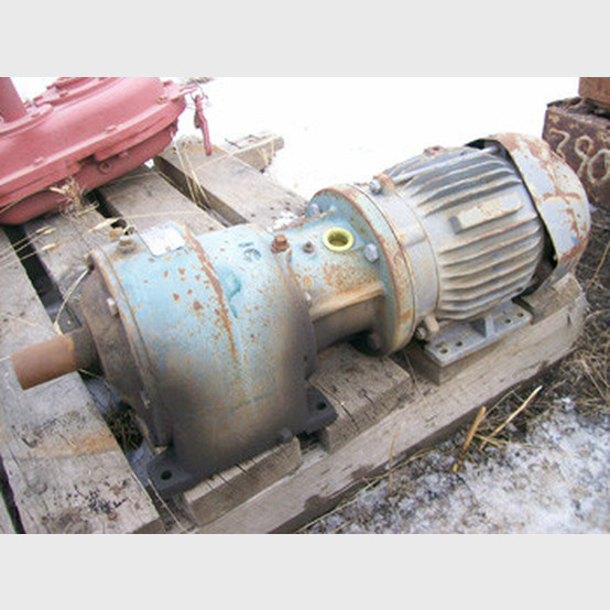 5 HP 1730 RPM APG Inline Speed Reducer, 7.5:1 Ratio, 230/460 Volts - Image 1