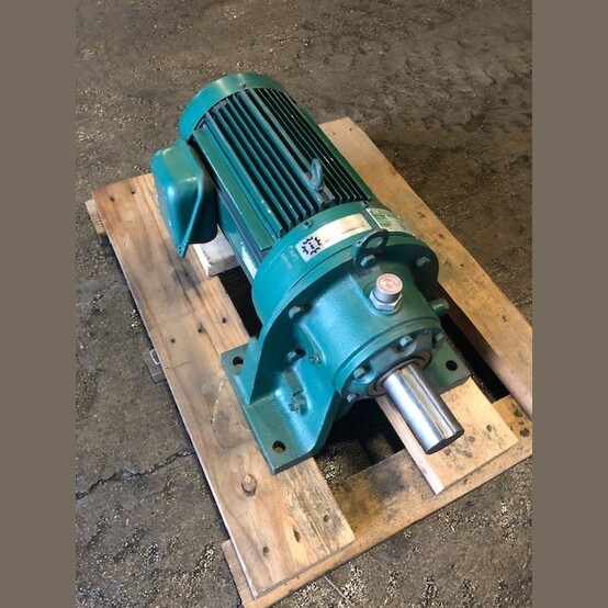 5 HP 70 RPM Sumitomo #CHHM5-4155C, Gearmotor, 25:1 Ratio, 575 Volts - Image 2