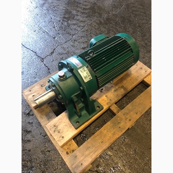5 HP 70 RPM Sumitomo #CHHM5-4155C, Gearmotor, 25:1 Ratio, 575 Volts - Image 3