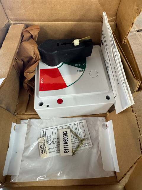 Allen-Bradley Rotary Operating Handle 140U-J-RCB 600V Allis-Chalmers, 250V DC - Image 1