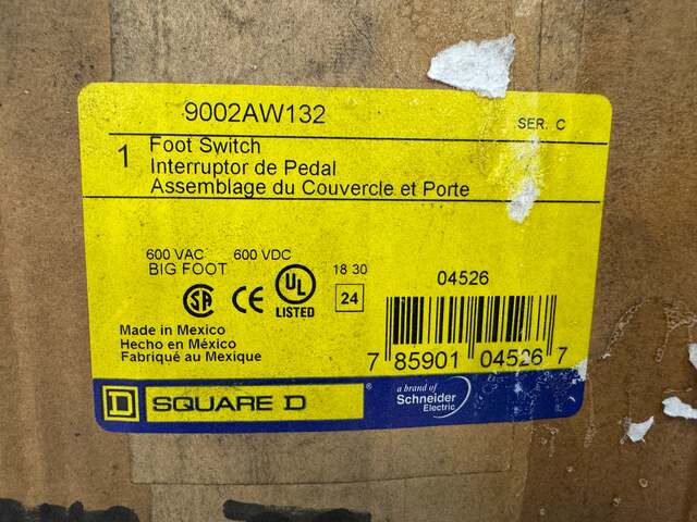 Square D Heavy Duty Foot Switch 9002AW132 600 VAC / 600 VDC - Image 3