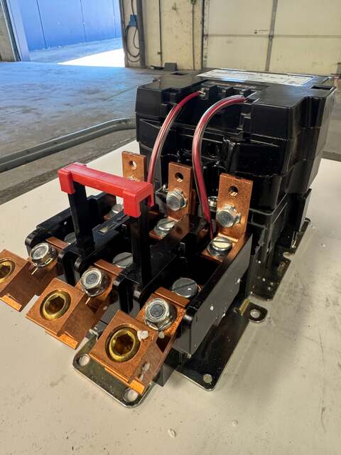 Square D NEMA Size 4 Motor Starter 8536SF01S - Image 2