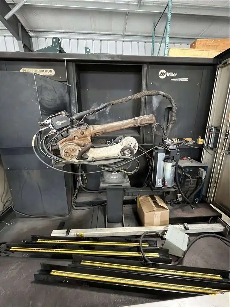 Robotic weld cell, Genesis / Miller / Panasonic, 2011 - Image 3