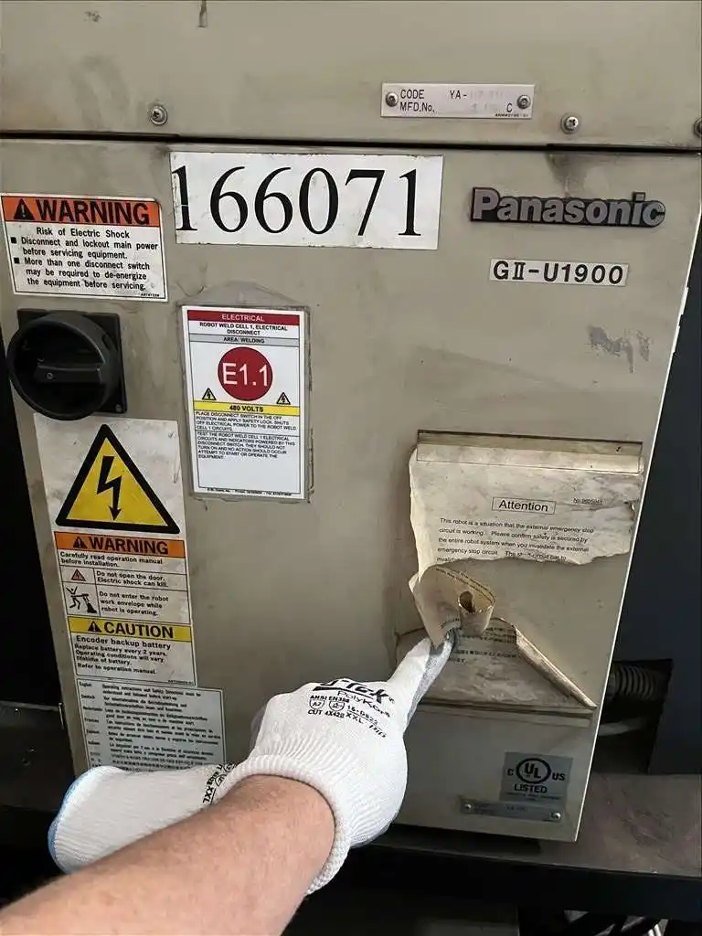 Robotic weld cell, Genesis / Miller / Panasonic, 2011 - Image 5