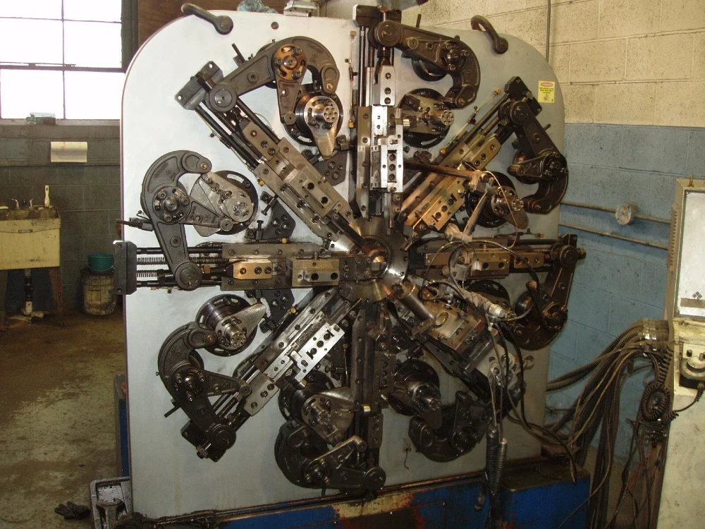 Xinda #650, CNC Wire Former, 6- Axes, Wire range: 0.20" hard to 0.24" soft - Image 1