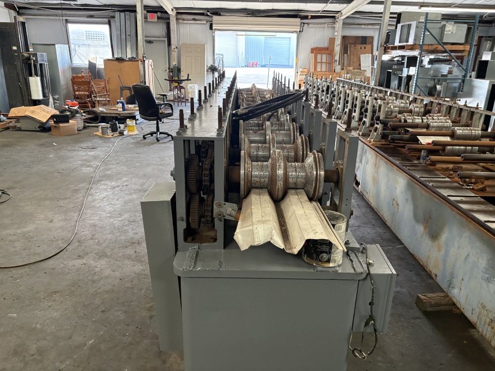 12 Stand, Addington Howell, Large workhorse, 19-1/2" roll space, 2" shaft diameter - Image 2