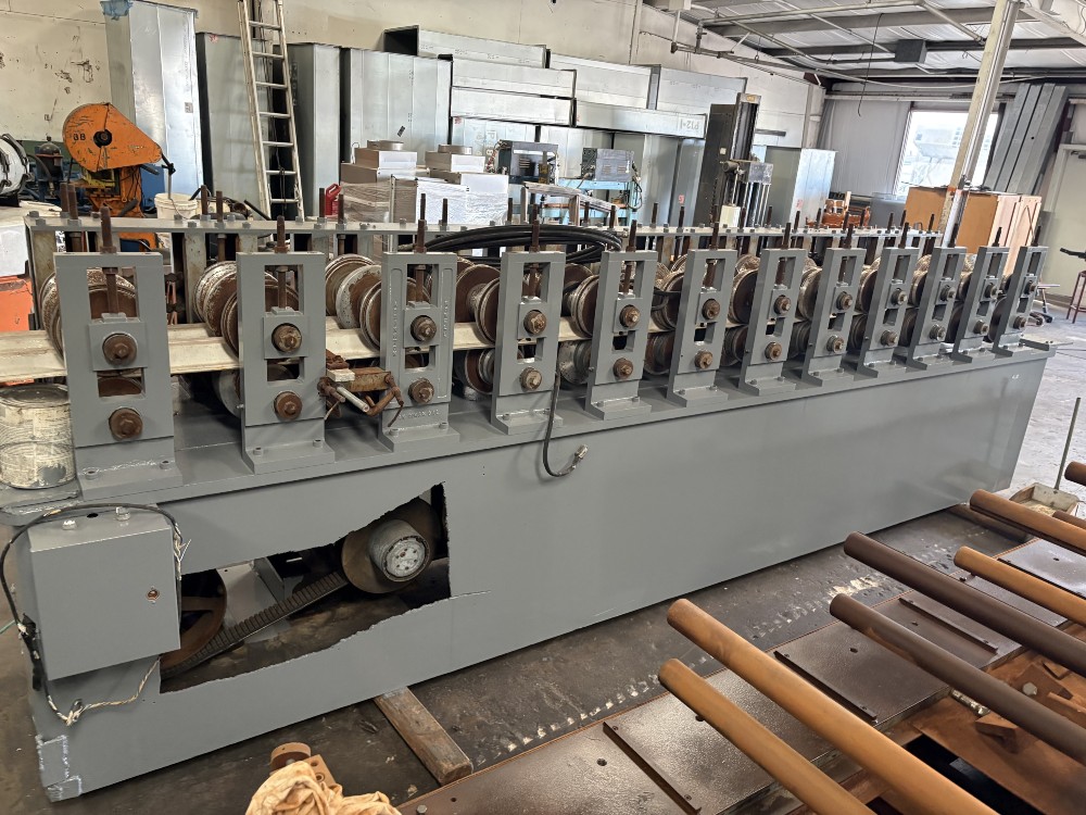 12 Stand, Addington Howell, Large workhorse, 19-1/2" roll space, 2" shaft diameter - Image 3