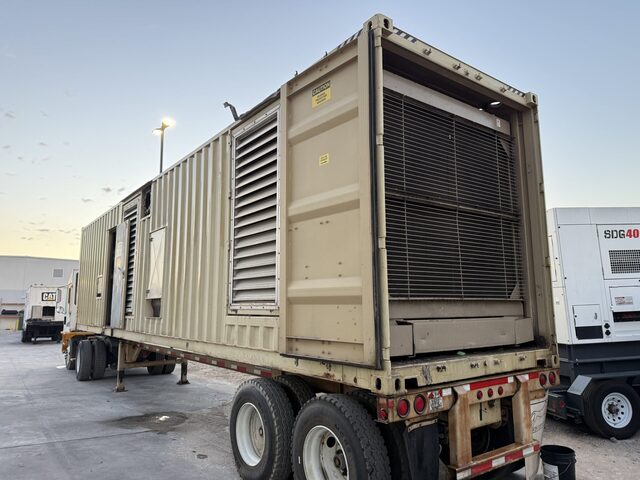 1250 KW Cummins #DFLC, Diesel Generator Set, 480 Volt, 1800 RPM, 2000 amp circuit breaker, Power Command - Image 1