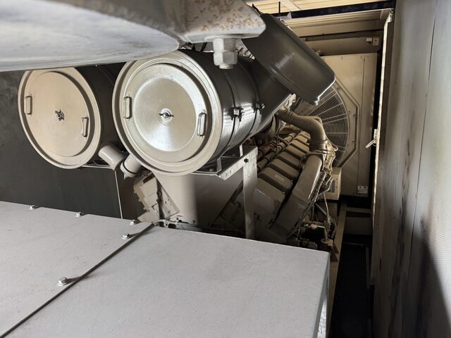 1250 KW Cummins #DFLC, Diesel Generator Set, 480 Volt, 1800 RPM, 2000 amp circuit breaker, Power Command - Image 7