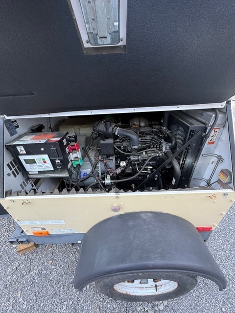 15 KW Generac #MLG15, Portable Diesel Generator, 120/240 Volt, 1800 RPM, sound-attenuated outdoor enclosure - Image 3