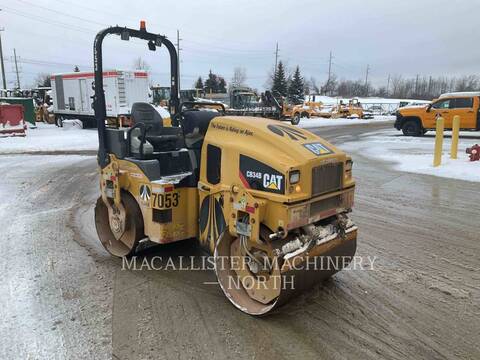 Caterpillar CB34B, Vibratory Single Drum Asphalt, 4484 hours, S/N: XB400188, 2016 - Image 2