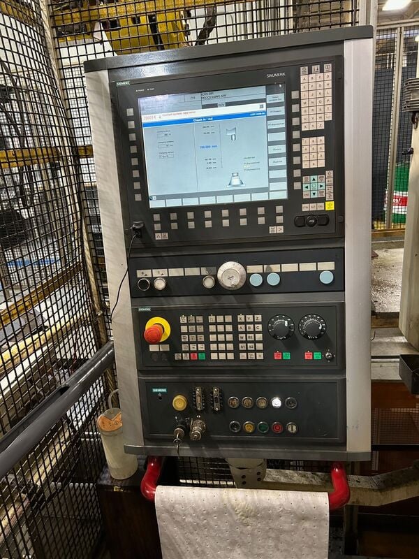 Kapp #KX-300P, CNC gear grinder, Siemens 840D Control, Hoffman filtration, extended tailstock, 2004 - Image 4