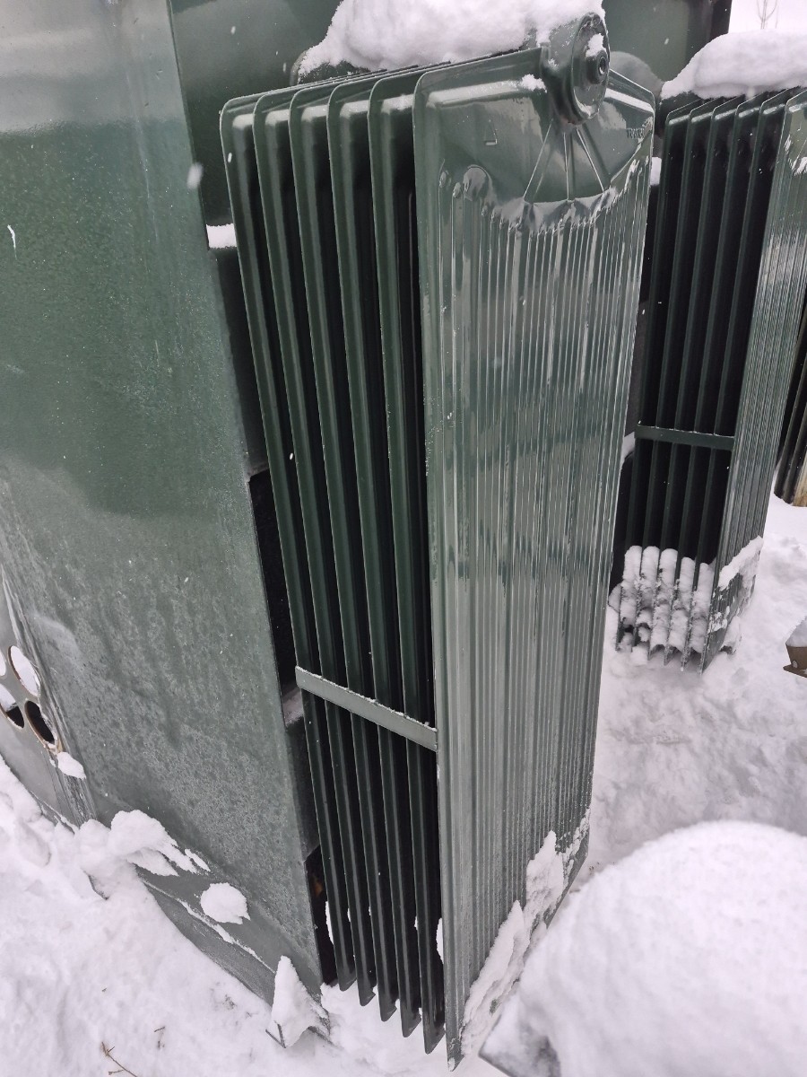 750 KVA 4160 Primary, 600Y Secondary, 3 phase padmount transformer - Image 2