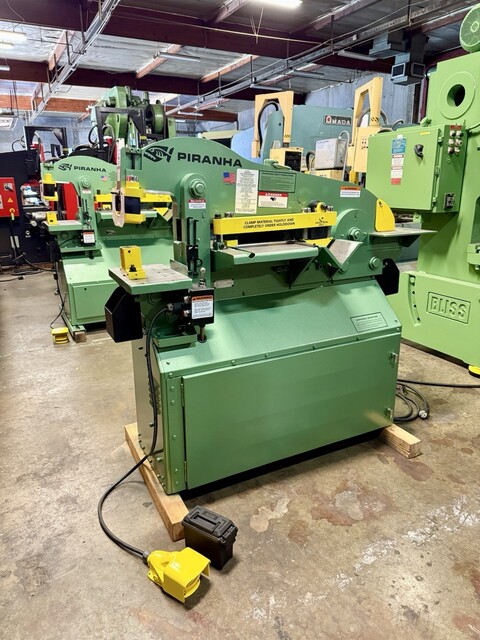 5" x 5" x 3/8" Piranha #P-50, Hydraulic Ironworker, 50 Ton, 8" throat, 13-1/2" open, 4-1/4" stroke, 10 HP, w/ - Image 2