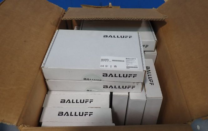 Balluff #BNI00FW, network block, 8.8 A, new, sealed (3 available) - Image 1