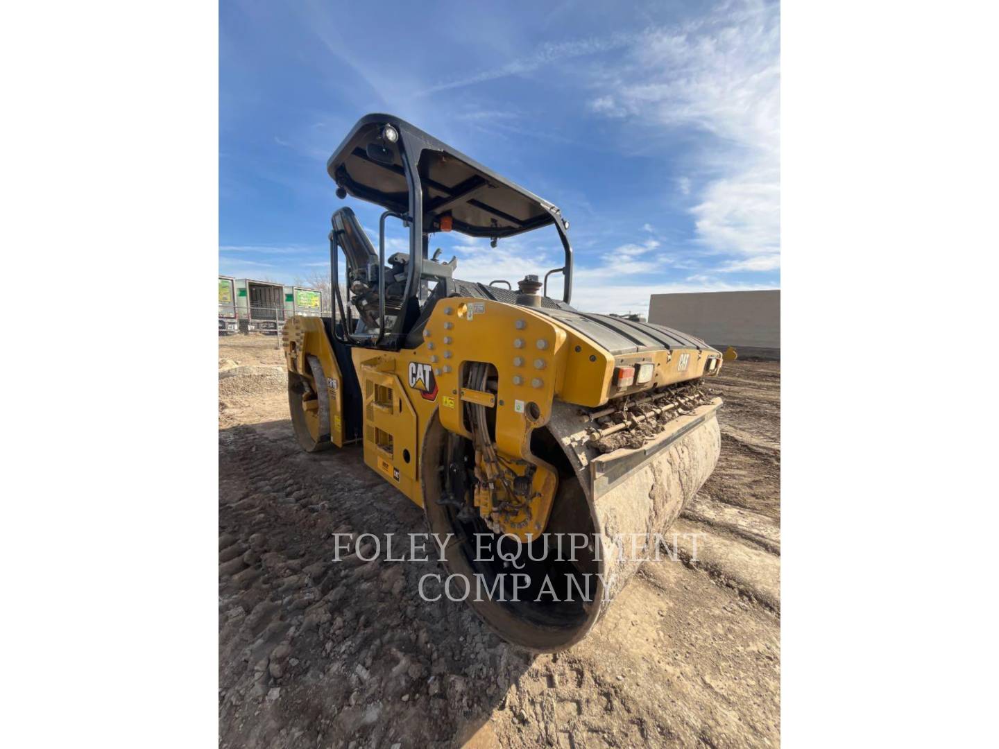 Caterpillar CB16, Compactor, 965 hours, S/N: HP501078, 2024 - Image 1