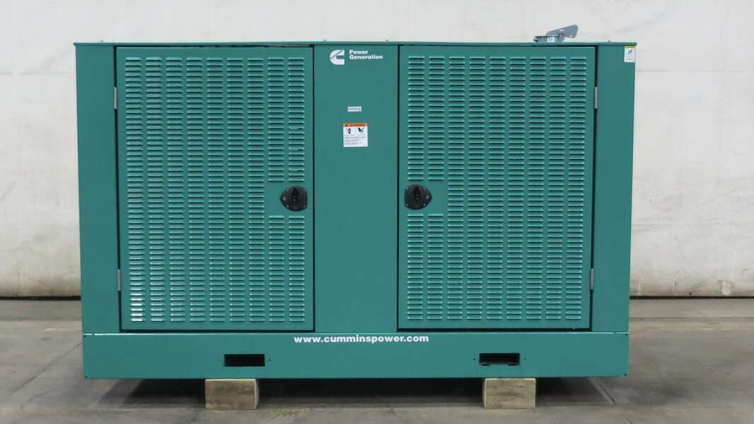 100 KW Cummins #DSGAA, diesel generator set, 277/480 Volts, 8 hours, 324 HP @ 1800 RPM, QSB7-G5 NR3 engine - Image 1