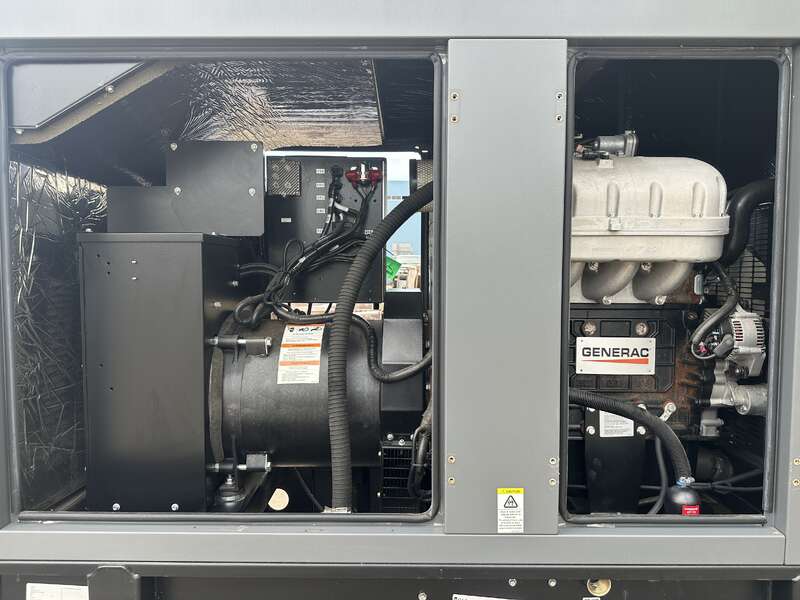 50 KW Generac #SG050NA, Natural gas / propane generator set, 120/240 Volts, 1-phase, 86 HP @ 1800 RPM, 4.5L - Image 4