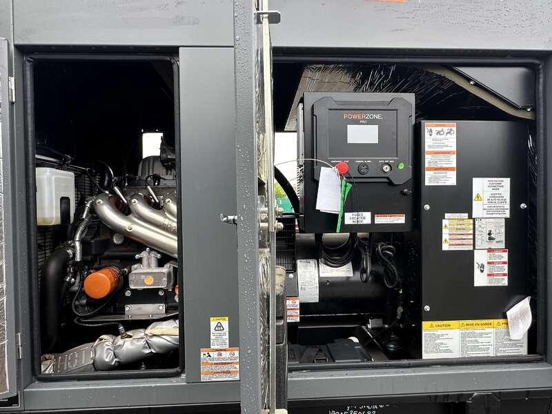 48 KW Generac #SG050NA, Natural gas / propane generator set, 120/240 Volts, 1-phase, 86 HP @ 1800 RPM, 4.5L - Image 6