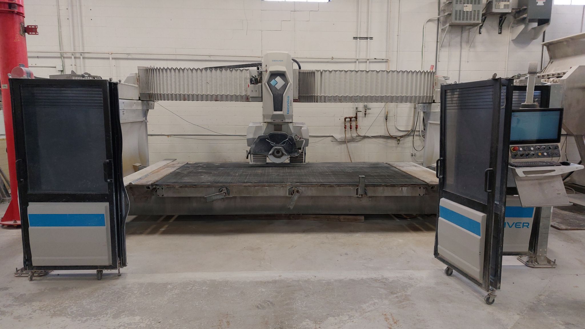 Denver #Technica-3600-Elite, 5-Axis Monobloc, OC CNC bridge saw, hydraulic tilting table, 370° head - Image 6