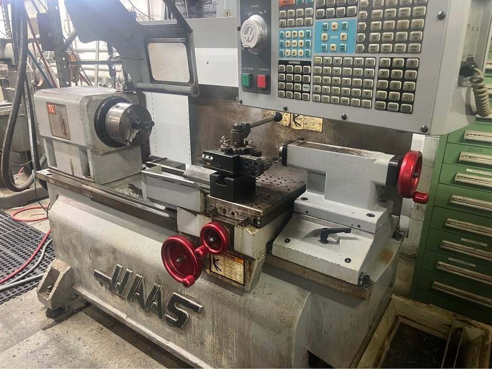 Haas #TL-1, CNC Lathe, 20" swing, 30" machining length, 16" turning diameter, 8" chuck, 12 HP, 2000 RPM - Image 1