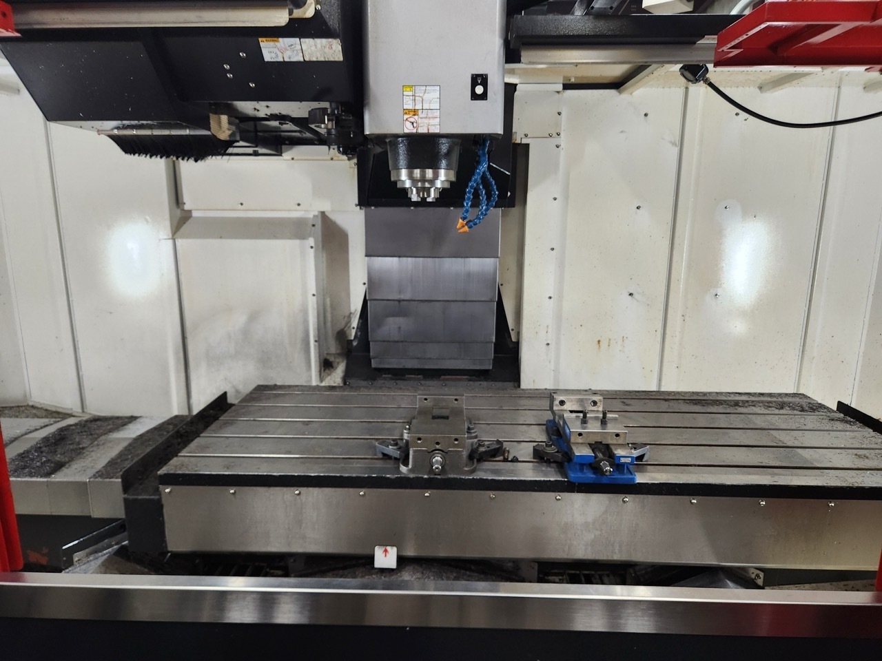 Smart Machine Tool #SM2082-50, CNC Vertical Machining Center, 84.6" x 32.28" table, 81.1" X, 32.2" Y, 25.9" - Image 10