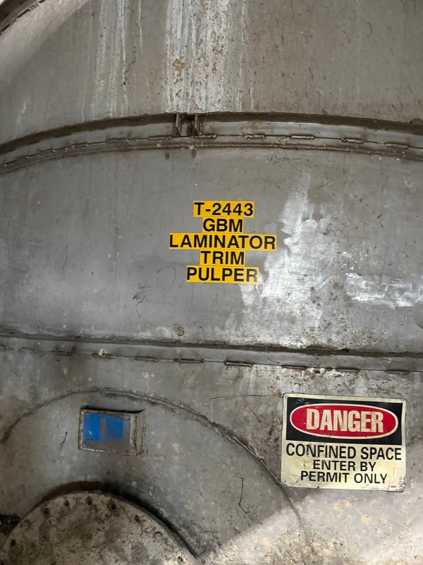 11500 gallon Stainless Steel Tank, 12' diameter x 14' tall, cylinder shape, 1995 - Image 2