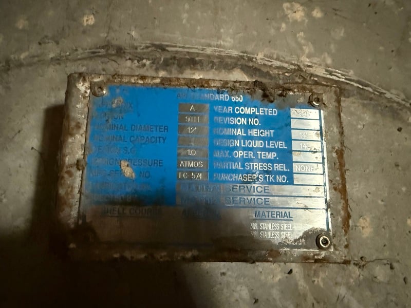 11500 gallon Stainless Steel Tank, 12' diameter x 14' tall, cylinder shape, 1995 - Image 3