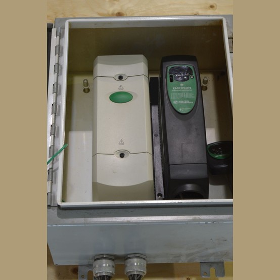 30 HP Commander SK, AC Variable Frequency Drive, 600 Volts, in Hoffman Enclosure - Image 2