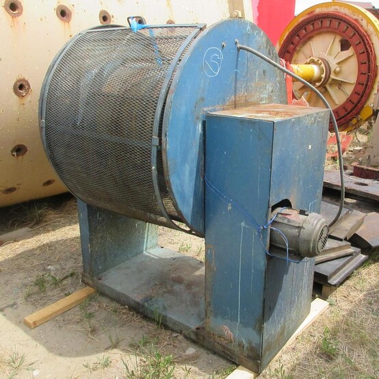 23" x 33" U.S. Stoneware, Batch Mill, 52 Gallon - Image 1