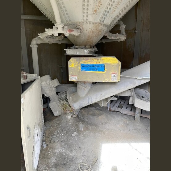 500 Ton Cement Silo, Screw Conveyor Discharge, (2) Blowers, Access Ladder, Controls - Image 6