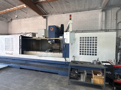 Takumi #V32, vertical machining center, 126" X, 42" Y, 30" Z, 6,000 RPM, CAT 50, 32 automatic tool changer - Image 7