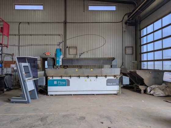 Flow #Mach-300, 5-Axis Waterjet, 5' x 10', 60,000 PSI, Intensifier Pump, 2019 - Image 3