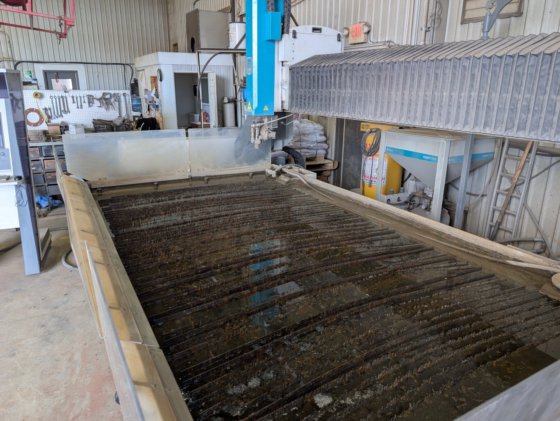 Flow #Mach-300, 5-Axis Waterjet, 5' x 10', 60,000 PSI, Intensifier Pump, 2019 - Image 4