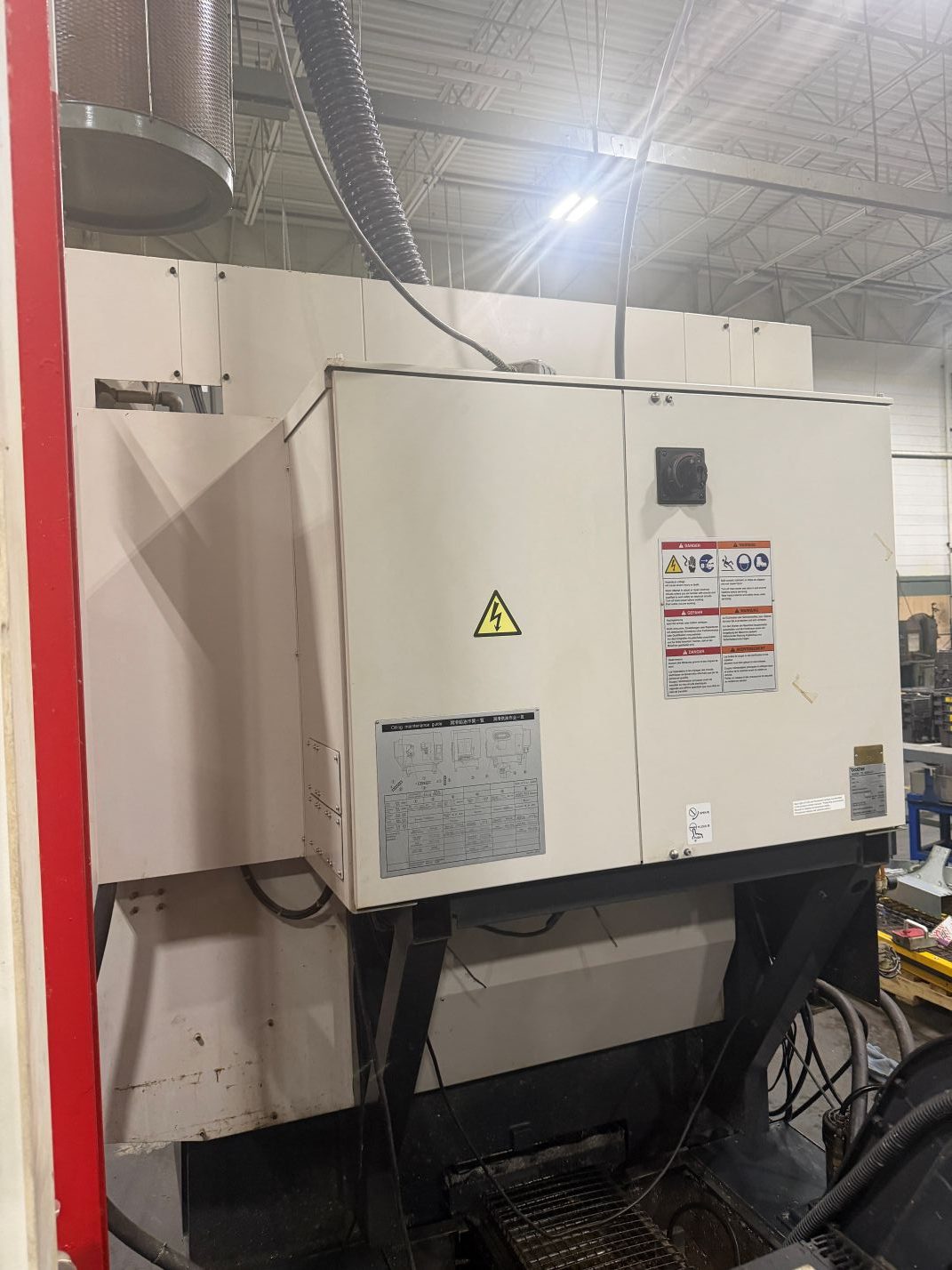 Brother #TC-32B, CNC Tapping Center, 21.7" X, 15.7" Y, 16.3" Z, 16,000 RPM, BT 30, 10 HP, 26 ATC, pallet - Image 7