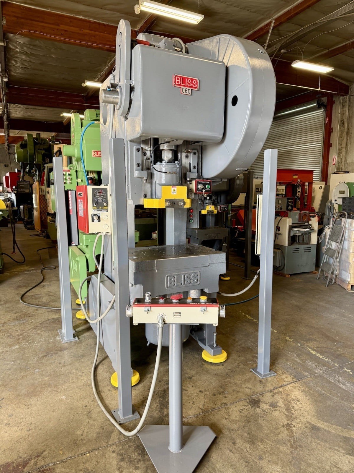 60 Ton, Bliss #C-60, Punch Press, refurbished, 4" stroke, 32" x 22" bed, 3" adj., 14-1/4" Shut Height, 90 - Image 2