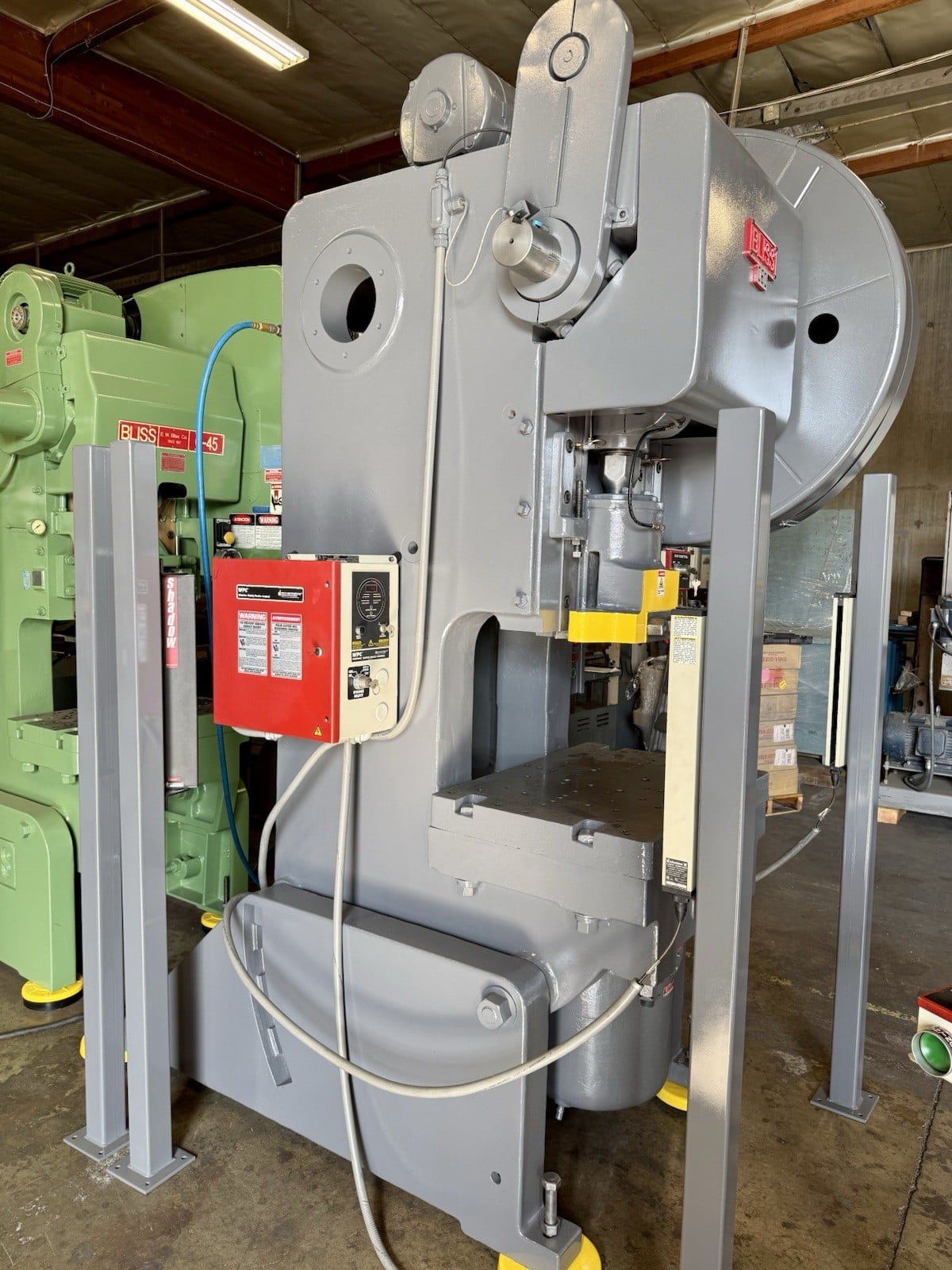 60 Ton, Bliss #C-60, Punch Press, refurbished, 4" stroke, 32" x 22" bed, 3" adj., 14-1/4" Shut Height, 90 - Image 4
