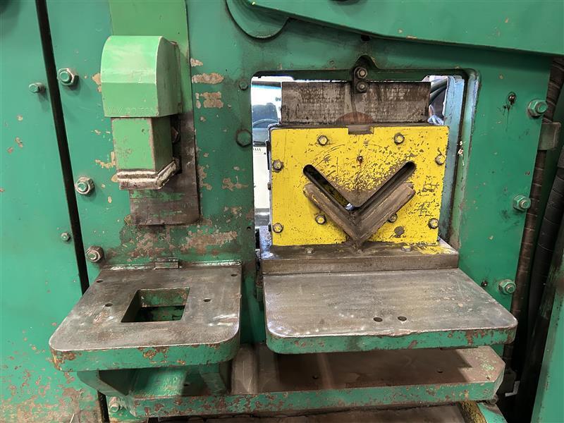 6" x 6" x 1/2" Uni-Hydro #120-24, 95 ton, 12" throat, 2" bore, 24" blade, 7.5 HP - Image 4