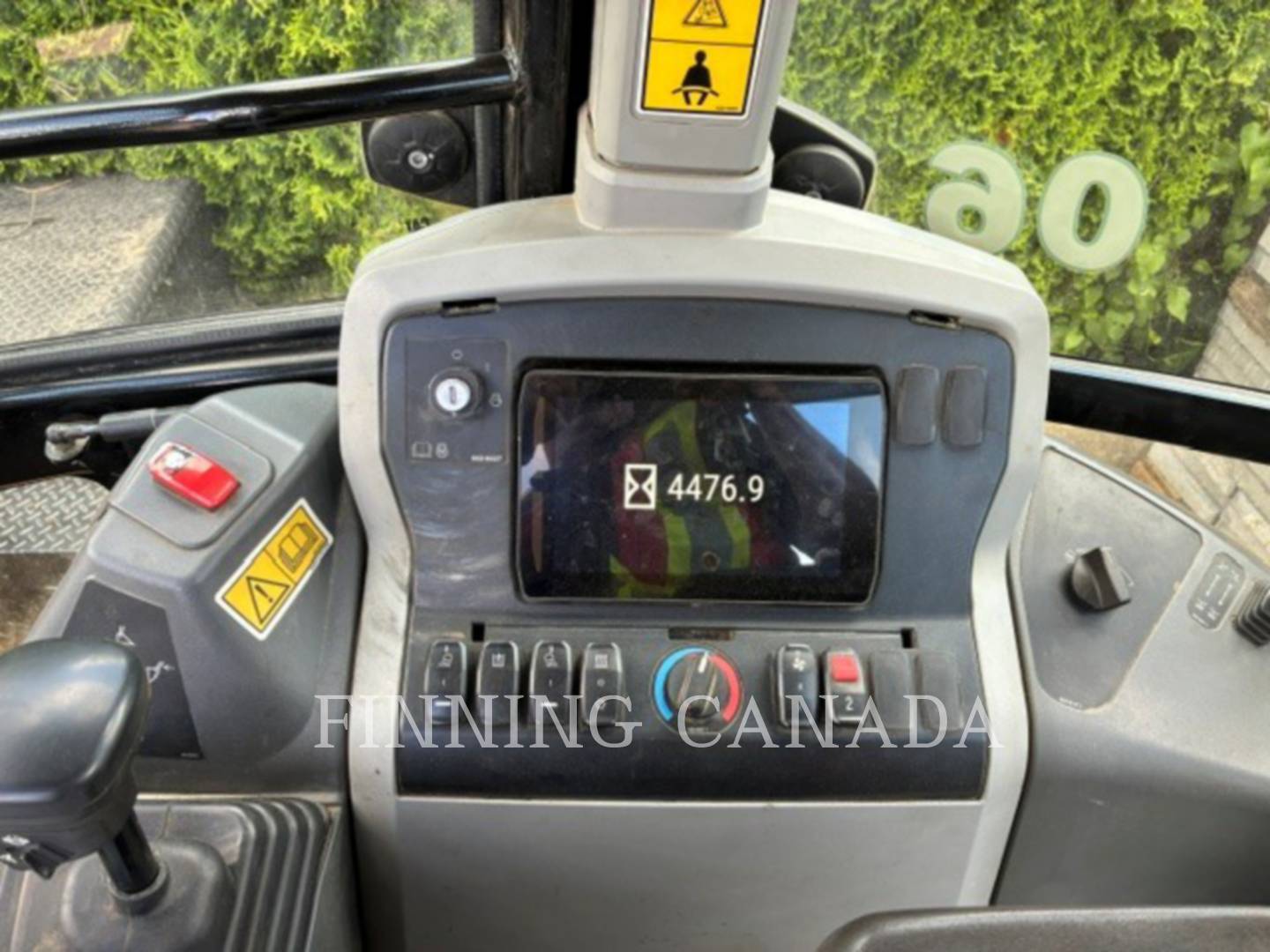 Cat 420-07, Backhoe Loader, 4476 hours, S/N: H8T02201, 2022 - Image 5