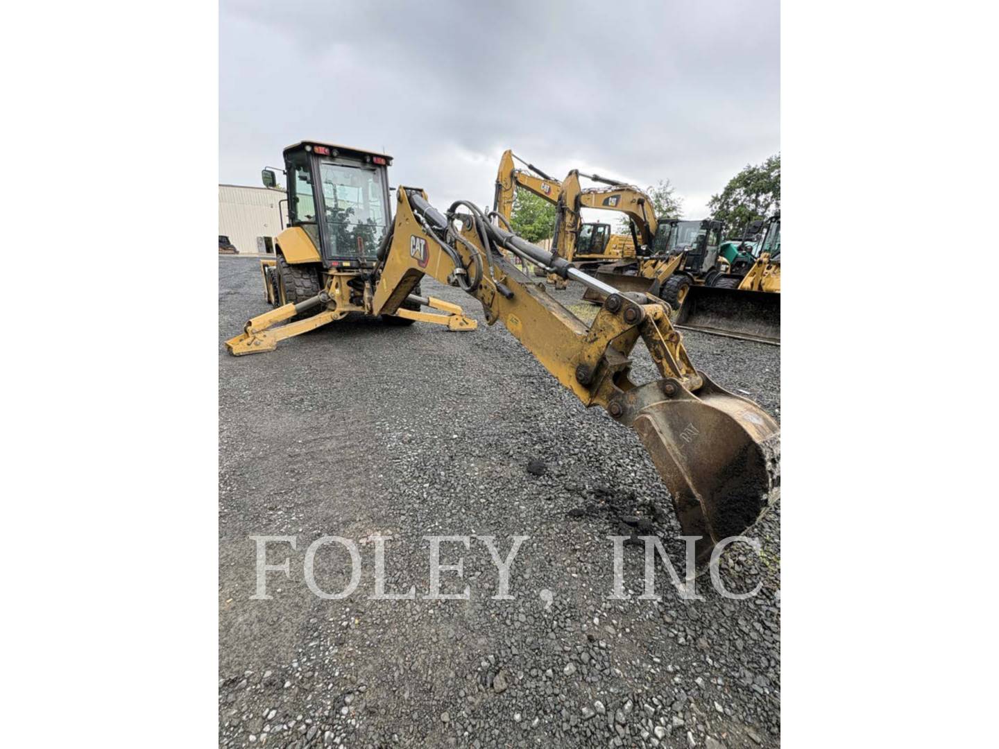 Cat 420-07, Backhoe Loader, 3083 hours, S/N: H8T03142, 2023 - Image 4
