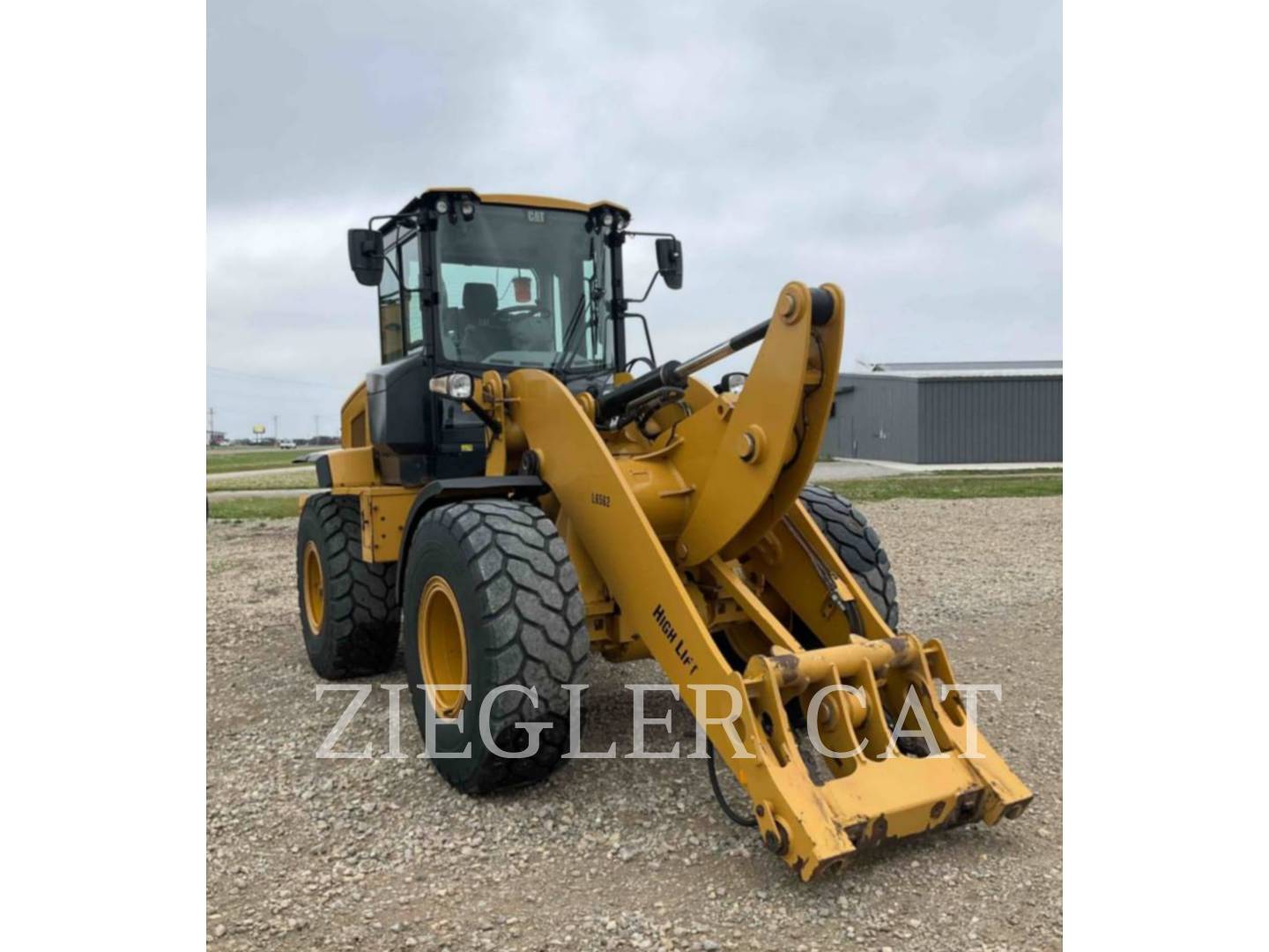 Cat 926M, Wheel Loader, 2361 hours, S/N: LTE00259, 2015 - Image 2