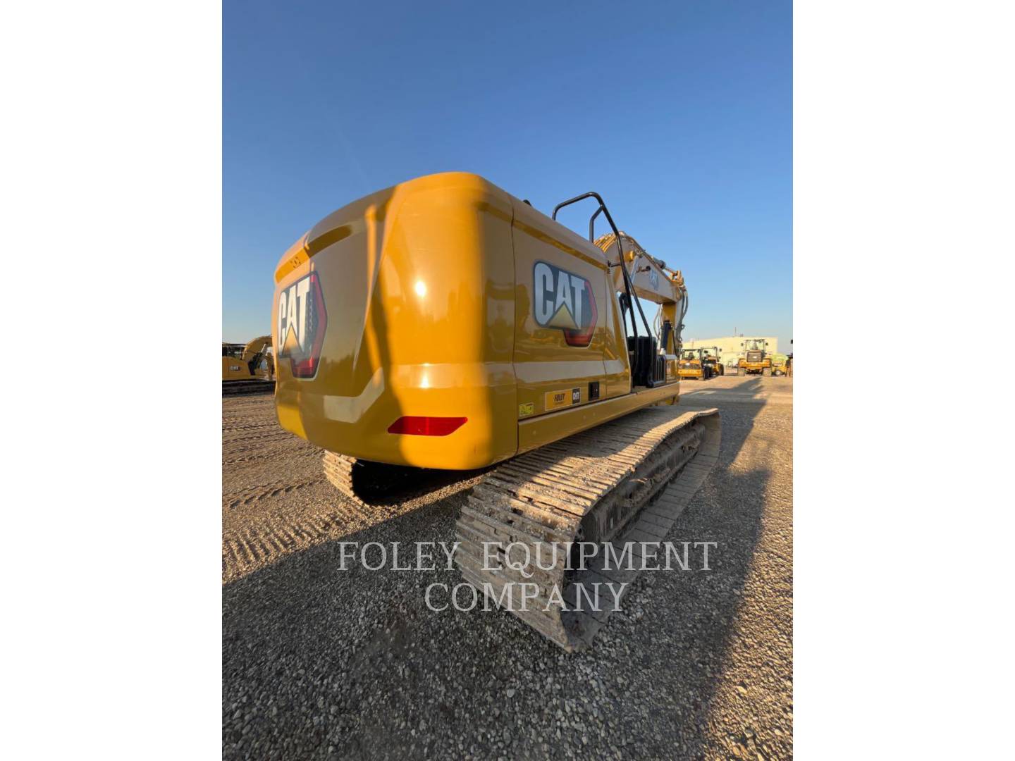 Caterpillar 330-0710X, 1402 hours, S/N: WCH60049, 2025 - Image 3