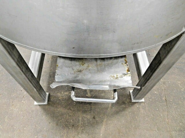 200 gallon HB Metal Manufacturing, Stainless steel bottom agitated feeder tank, 1/2 HP Leeson motor - Image 8