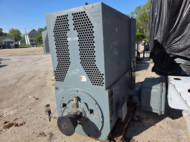 900 HP 1800 RPM Siemens, Frame 5810S, TEFCSB TUBE, 4000 Volts - Image 1