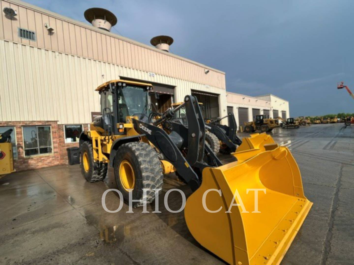 Deere & Co. 542P, Wheel Loader, 1744 hours, S/N: PLH17568, 2023 - Image 2