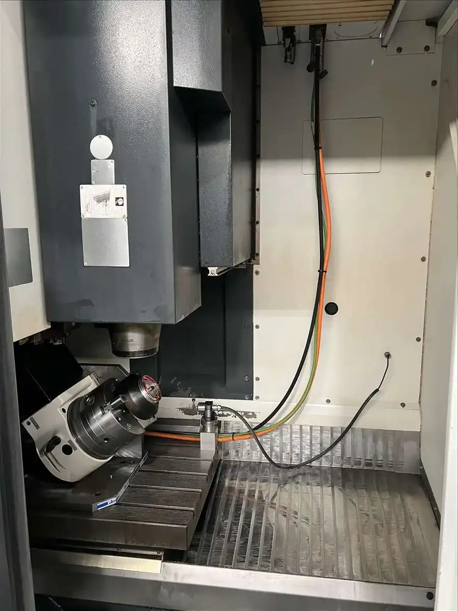 DMG, Mori #DuraVertical-635-ECO 3+1 CNC vertical machining center, MSX-853IV Control, 12000 RPM, 30 automatic - Image 4
