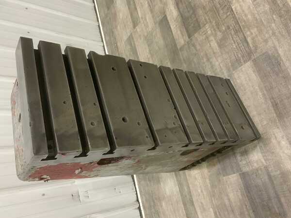 12" x 36" x 18" Giddings & Lewis, T-slotted angle plates, cast iron construction, 1 set - Image 5
