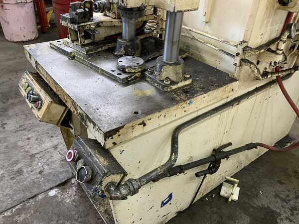 38 Ton, Hannifin #GF-38A, hydraulic C-frame press, 24" stroke, serial #7-16979 - Image 8